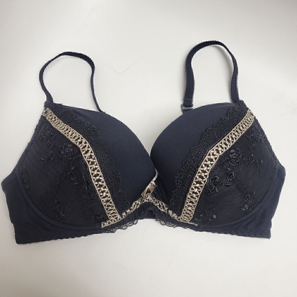 CHANGE 32E Black Lace Bra